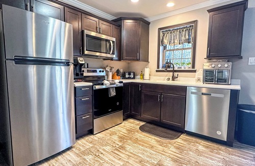 Albrightsville Cabin | Modern Cozy 2-bedroom Cabin in Albrightsville w/Wi-Fi, AC