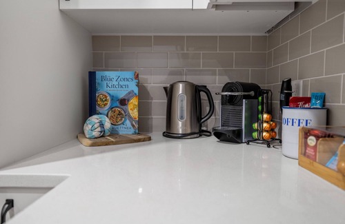 Southwest Edmonton House | Modern, Cozy and Central Basement Unit! Close to Everything!