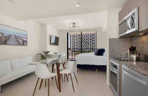 Doral Apartment | Modern & Cozy Studio | Resort-Style Amenities