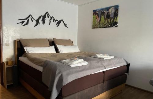 Bad Toelz Apartment | Modern eingerichtete Ferienwohnung Traumtagerl ruhig, zentral, ideal für Familien & Paare