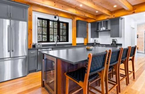 Morrisville House | Modern Elegance in Sterling Valley New 4BR Retreat