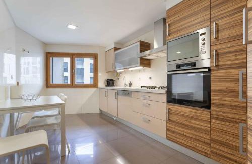 Reboleira Apartment | Modern & Elegant 2 bedroom in Amadora by GT House