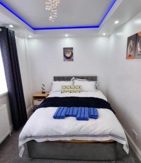 Buckland House | Modern Elegant Home