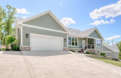 Bella Vista House | Modern Escape - Bella Vista Trails & Comfort