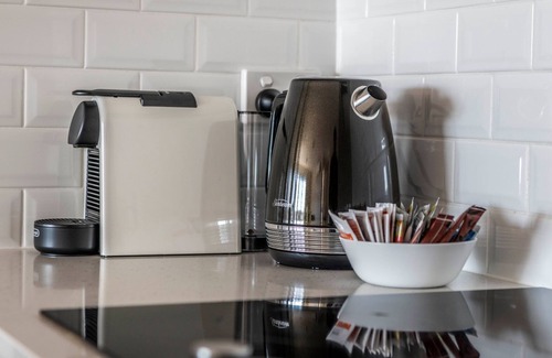 Greenway Apartment | Modern Escape with Lake and Mountain Views