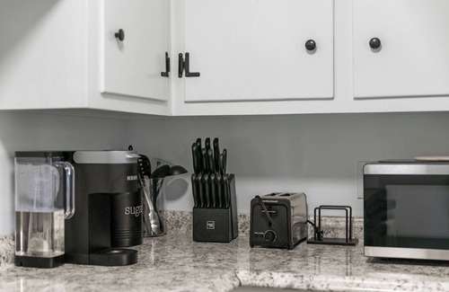 Teaticket House | Modern Falmouth Home Close to Water and Town