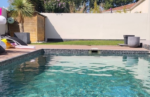 Candillargues Villa | MODERN, FAMILY-FRIENDLY VILLA