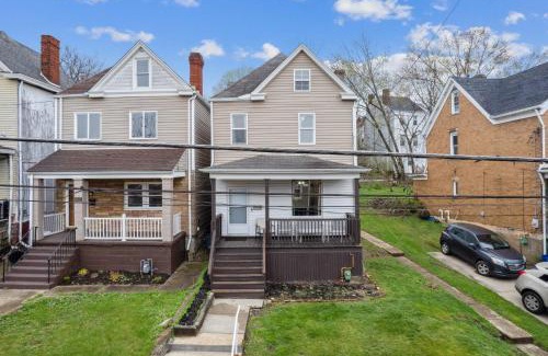 Mount Washington House | Modern Family Friendly Home 3 Bedroom Great Location
