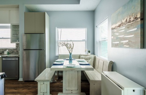 Sandalfoot Cove House | Modern Family Home w/Cinema , Close to Beach!