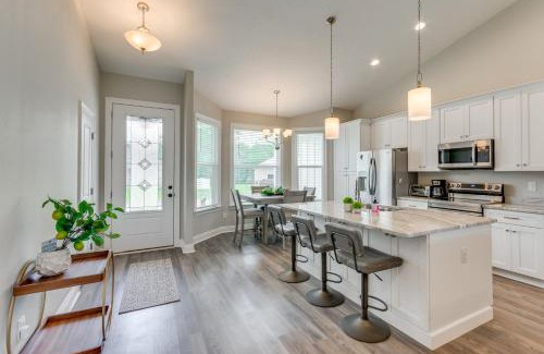 Florida Panhandle House | Modern Family Home with Spacious Yard in Milton