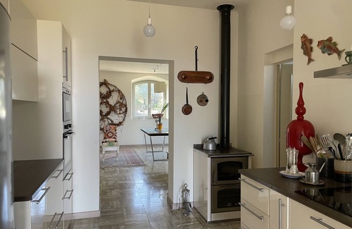 San Quirico d'Orcia House | Modern Farmhouse surrounded by vineyard/olive groves, 5 min from the town center