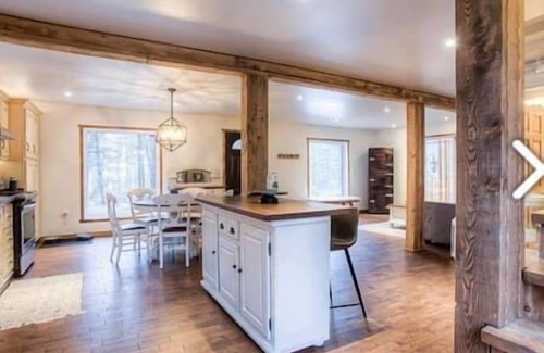 Bellefeuille House | Modern Farmhouse Cozy Chalet + Private Spa