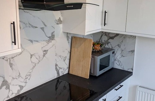 Walworth Apartment | Modern Flat nr Waterloo, Sleeps 4, Free Parking