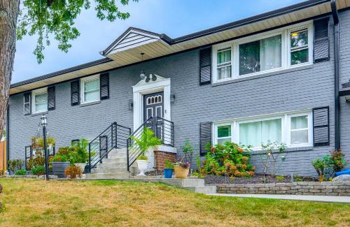 Oxon Hill-Glassmanor Apartment | Modern Fort Washington Apt 14 Mi to National Mall