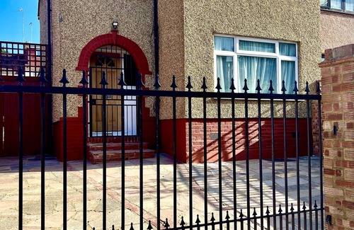 Dollis Hill House | Modern, four bedroom semi detached house with off street parking