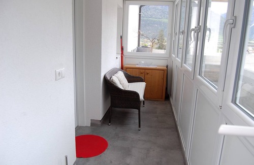 Sluderno Apartment | Modern furnishings - Parterre balcony - close to the center - connection - bus-train