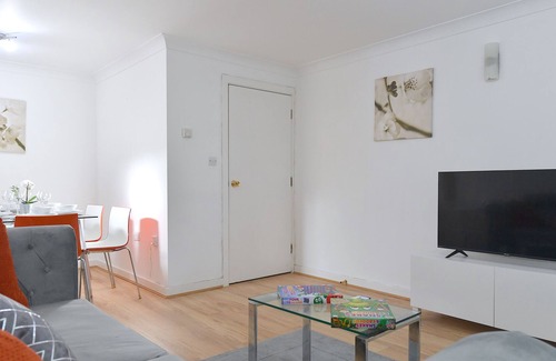 Northcote Apartment | Modern Ground Floor Apartment in Clapham Junction