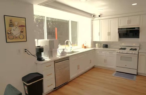 Rowland Heights House | Modern Guest Room 101 Private Bathroom w/full kitchen access