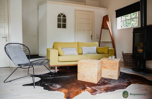 Municipality of Valkenswaard House | Modern holiday home in Valkenswaard with private garden