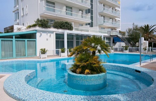 Marina di Vasto House | Modern Holiday Home in Vasto with Private Terrace