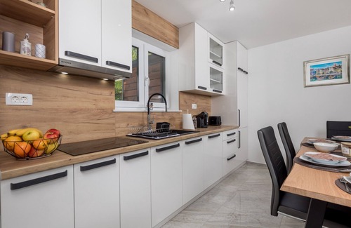 Pinezici House | Modern Holiday House Jadranka With Pool, Pinezići, Croatia