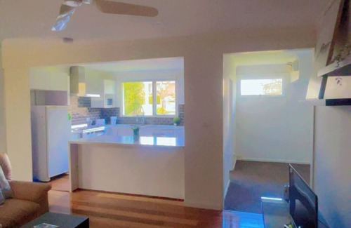 Manuka House | Modern home Close to Parliament @Canberra