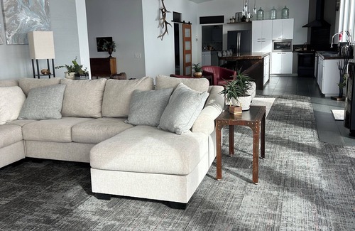 Joliet House | Modern Home Majestic Views