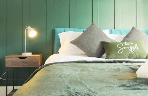 Grimsby House | Modern home near Alexandra Dock