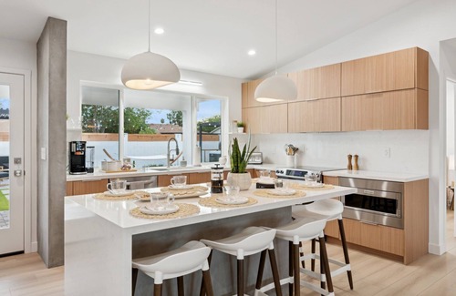 New Papago Parkway House | Modern Home Near Old Town