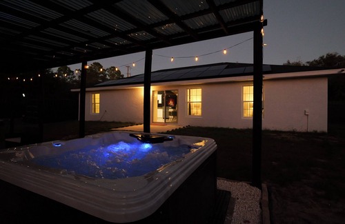 Dunnellon House | Modern home near rainbow river Springs to enjoy with family and friends