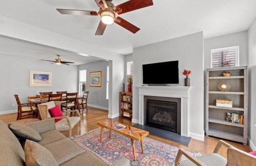 The Gate House | Modern Home w/Garage Near SLU | JZ Vacation Rentals