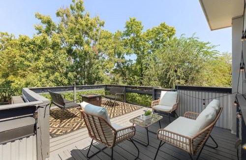 The Nations House | Modern Home with Rooftop Deck Walk to Coffee Restaurants Brewery