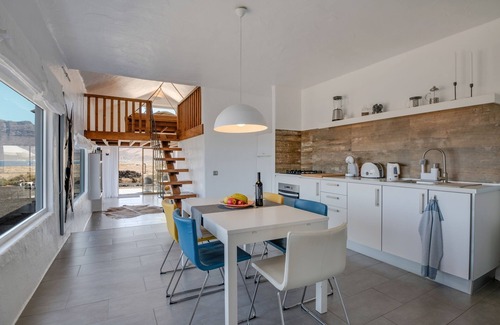 Teguise House | Modern House "El Loft" with Sea and Mountain View, Wi-Fi & Terrace