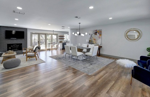 North Austin Civic Association House | Modern House Getaway Close to Q2 Stadium and the Domain