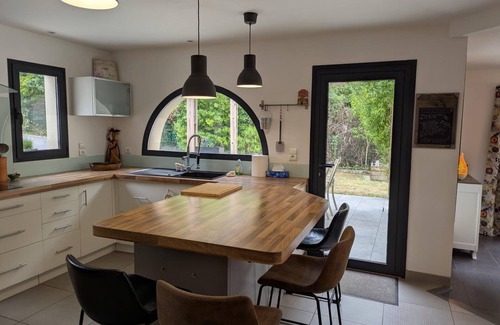 Soyaux Cottage | Modern house with private pool, enclosed garden, and wifi