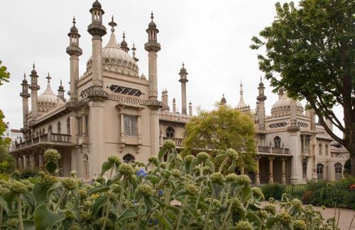 Hove House | Modern Hove Home close to Brighton Beach with FREE PARKING