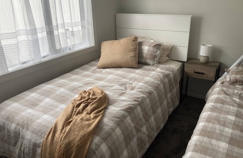 Greenhithe House | Modern Immaculate Standalone House Auckland New Zealand