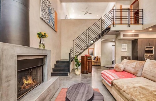 Venice House | Modern Industrial Venice Home: 360 Degree Rooftop