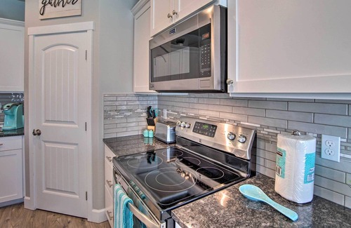 Tri-Cities House | Modern Kennewick Home Near Golfing & Wineries