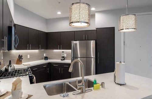 Menlo Park Apartment | Modern Kitchen & In-unit Laundry | Free WiFi | Near FB