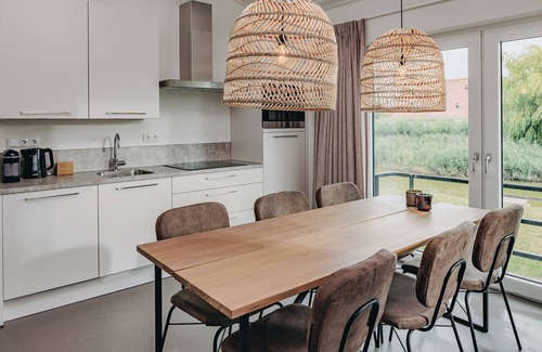Breskens House | Modern Lodge Near Beach