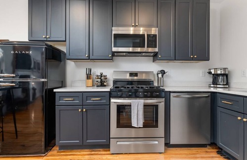 University District Apartment | Modern Loft Located near OSU Campus
