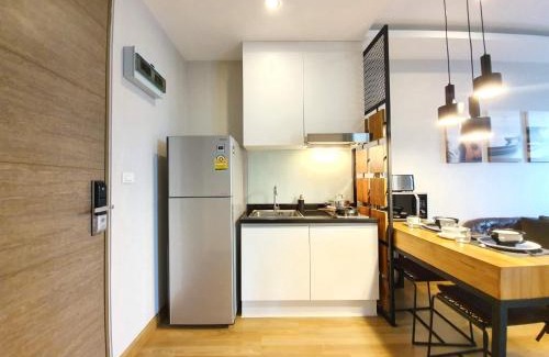 Nimman Apartment | Modern loft room& Rooftop pool at Nimman 603NM
