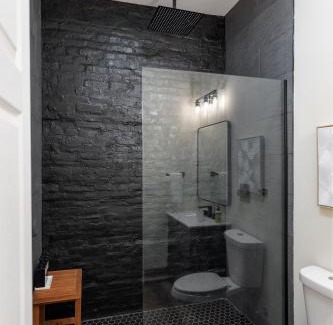 Milton Apartment | Modern Loft-Style Retreat Near Blenko Glass in Milton, WV