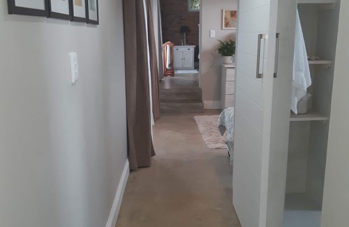 Linden Apartment | Modern, loft style, self catering apartment, with beautiful City view.