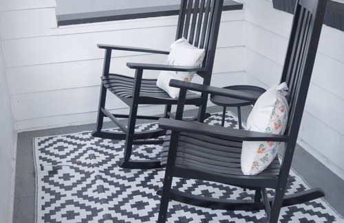 Norwood Apartment | Modern Luxury 1BR Prime Location by Oakley, Rookwood, Downtown & Top Hospitals