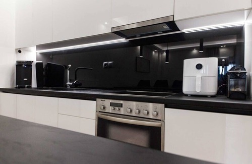 Kallithea Apartment | Modern Luxury 2 Bd Apt in Kallithea