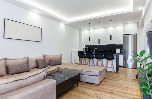 Kallithea Apartment | Modern Luxury 2 Bd Apt in Kallithea