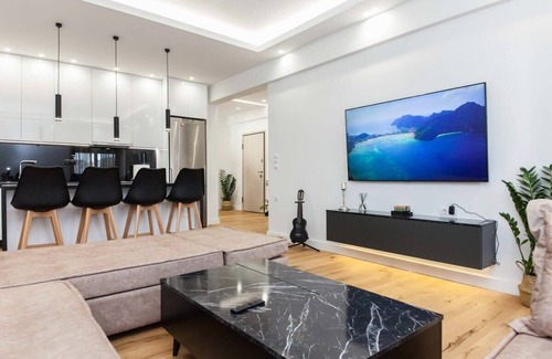 Kallithea Apartment | Modern Luxury 2 Bd Apt in Kallithea