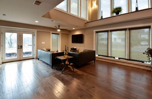 Arlington Views House | Modern Luxury 5 minutes to DC